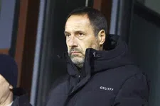 Thumbnail for article: Zwaar teleurgestelde Van 't Schip trekt pijnlijke conclusies over Ajax