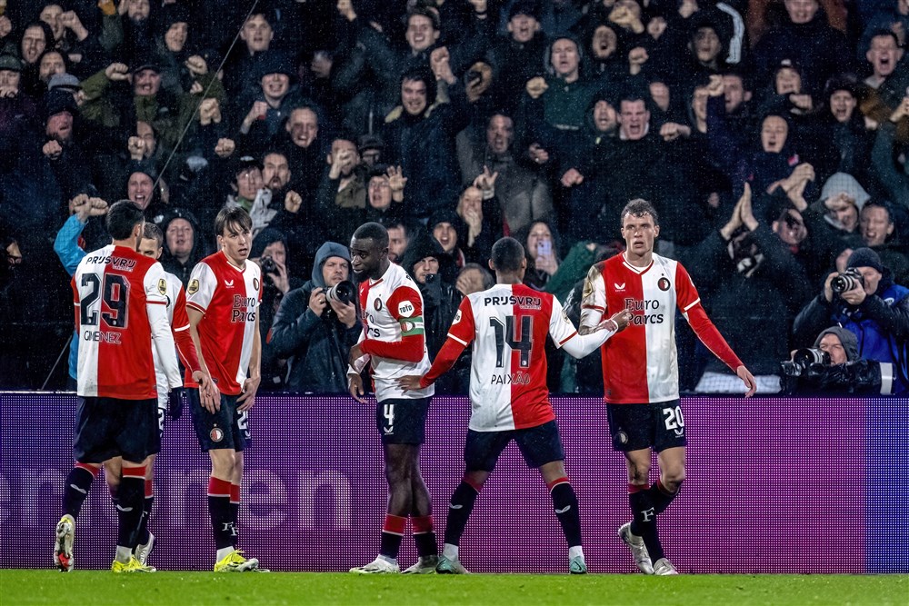 Wieffer bevrijdt kansen missend Feyenoord tegen tiental RKC