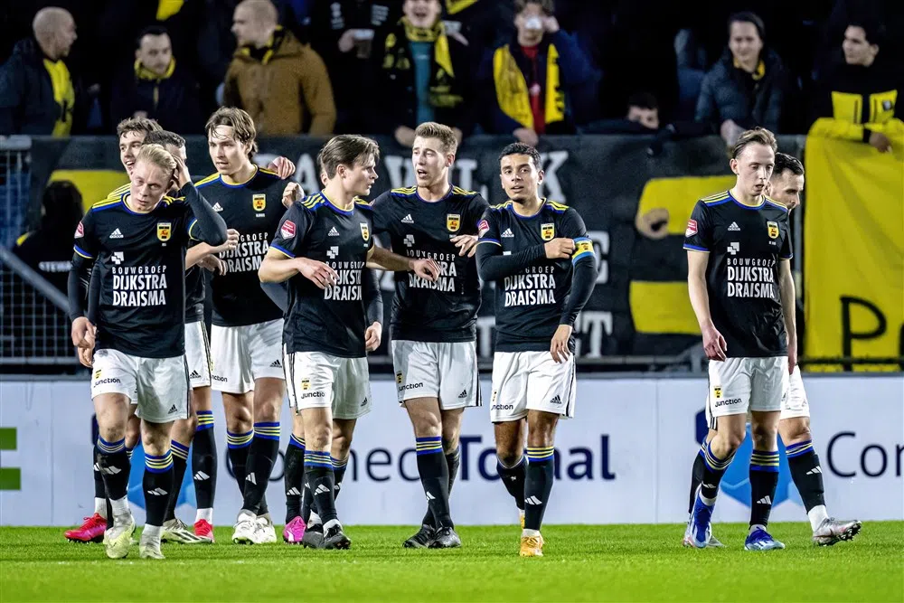 'Letse Luuk' dompelt Breda in rouw en kopt Cambuur naar knappe zege