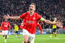 Thumbnail for article: PSV voorkomt met betwiste strafschop valse start tegen Dortmund