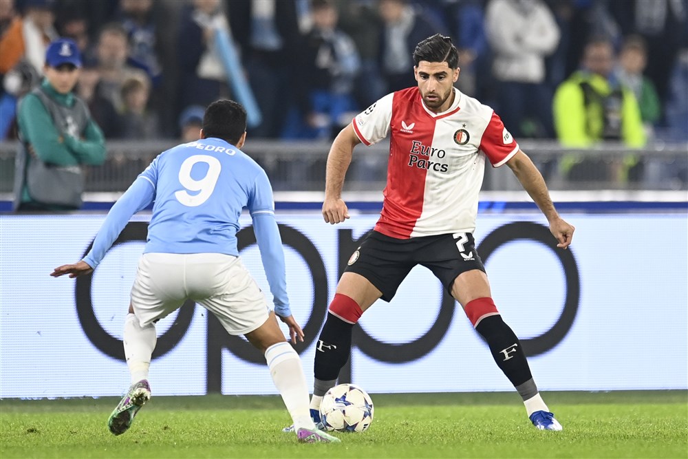 Jahanbakhsh loopt uit zijn contract bij Feyenoord maar denkt niet aan toekomst 