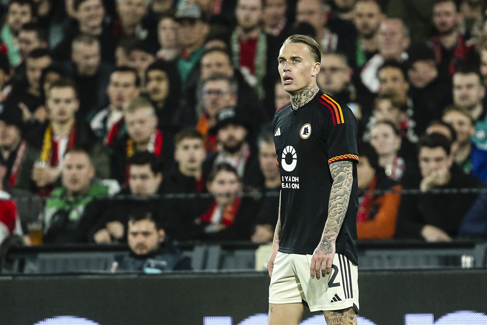 De Rossi: 'Karsdorp kan een van de beste backs van Europa zijn'