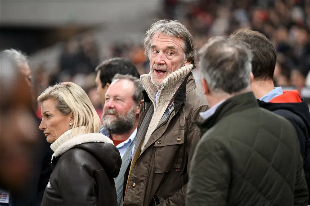 Ratcliffe spreekt overheid kritisch aan met oog op nieuw stadion Man Utd