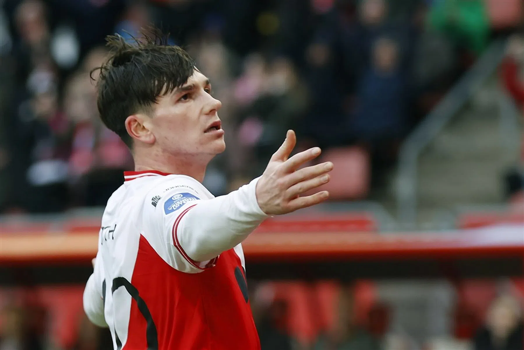 Flinke domper voor FC Utrecht: uitblinker Booth weken uit roulatie