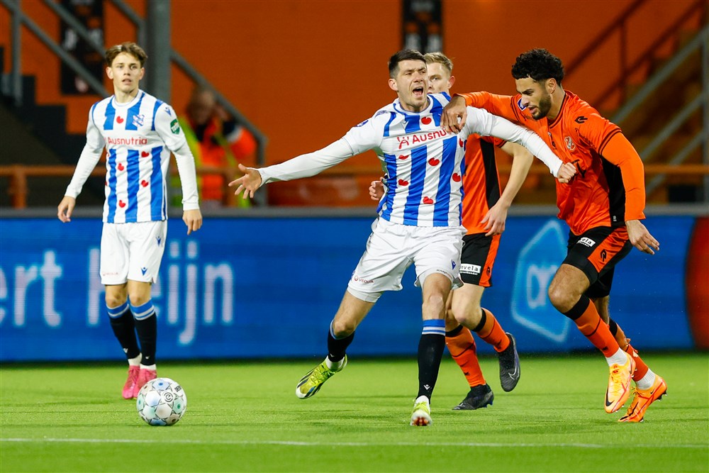 Heerenveen duwt nieuwe hekkensluiter Volendam dieper in de put