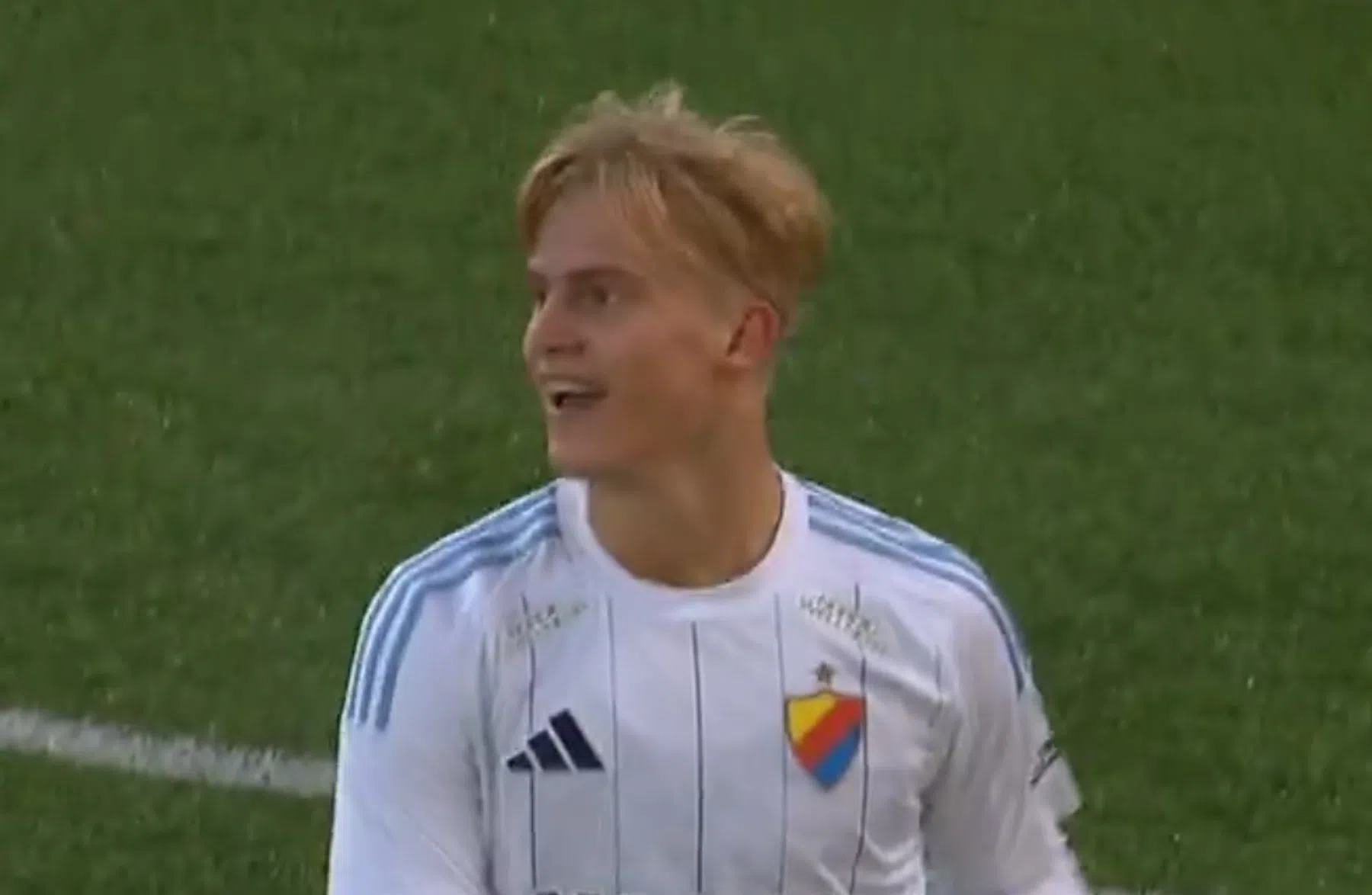 Jonge Spurs-aanwinst Bergvall schittert in Zweden met heerlijke solo