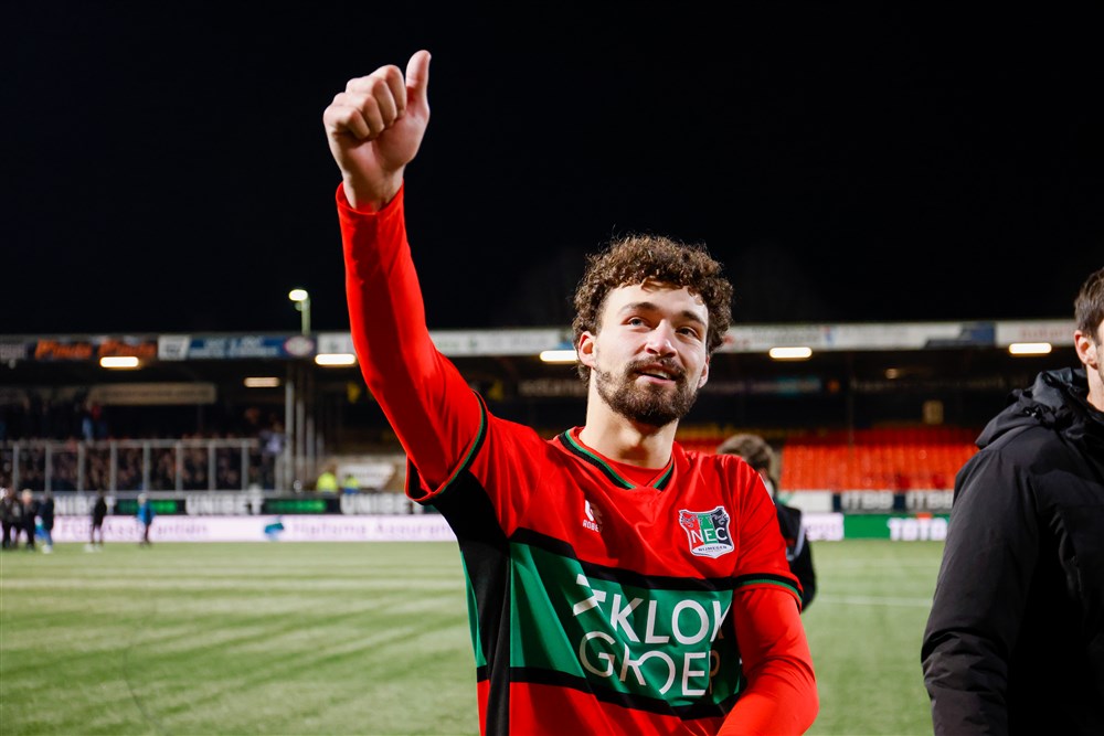 Sandler: 'Het zou raar zijn als ik nu Feyenoord zou zeggen'