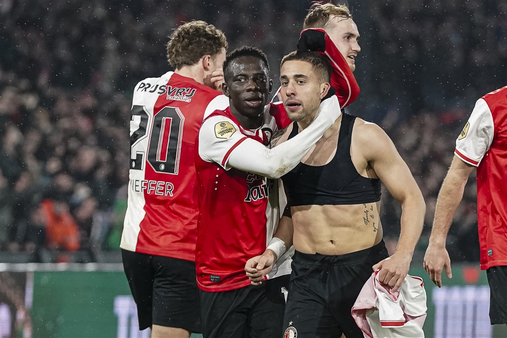 Supersub Lingr voorkomt blamage: Feyenoord moeizaam naar bekerfinale