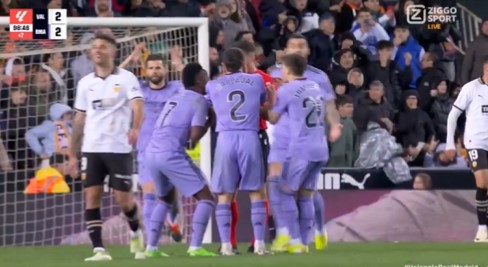 Gekte in Mestalla: Real denkt te winnen, maar scheidsrechter fluit af