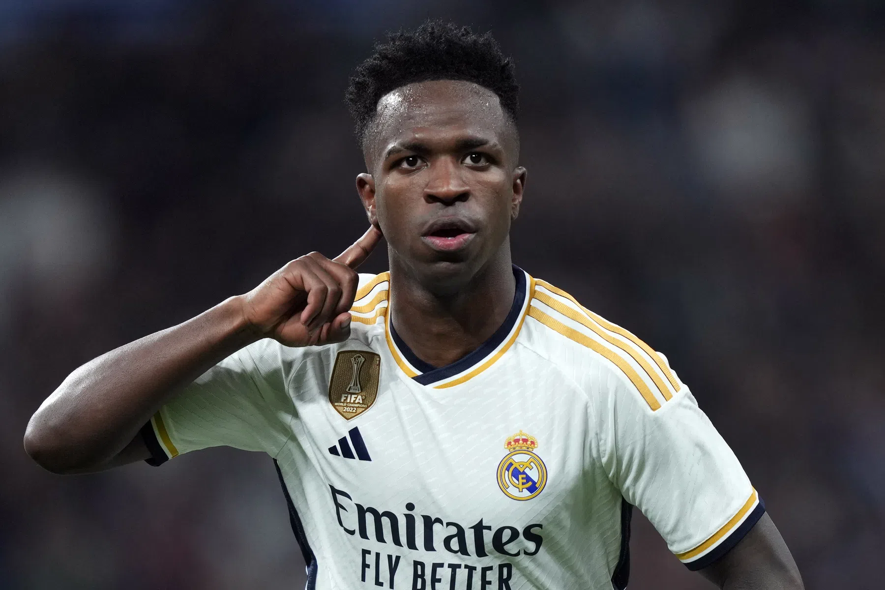 Getergde Vinícius neemt na racisme sportieve wraak op Valencia