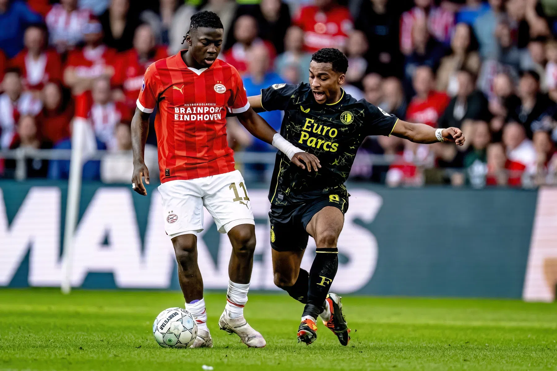 Timber maakt indruk in topwedstrijden: 'Terecht dat Koeman hem erbij haalt'