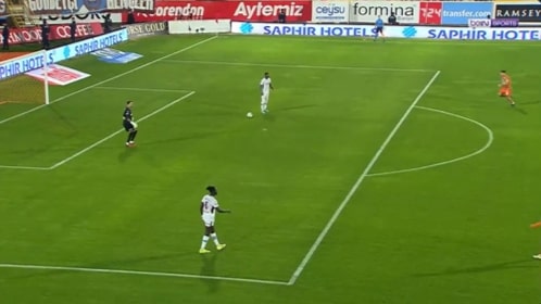 Komisch geklungel van keeper en Denswil zorgt voor tegengoal