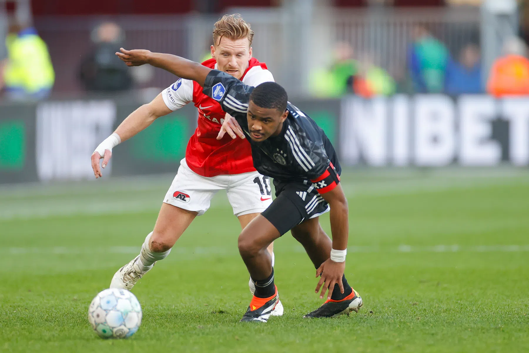 Slechts één minderjarige speelde meer dan Hato in Eredivisie