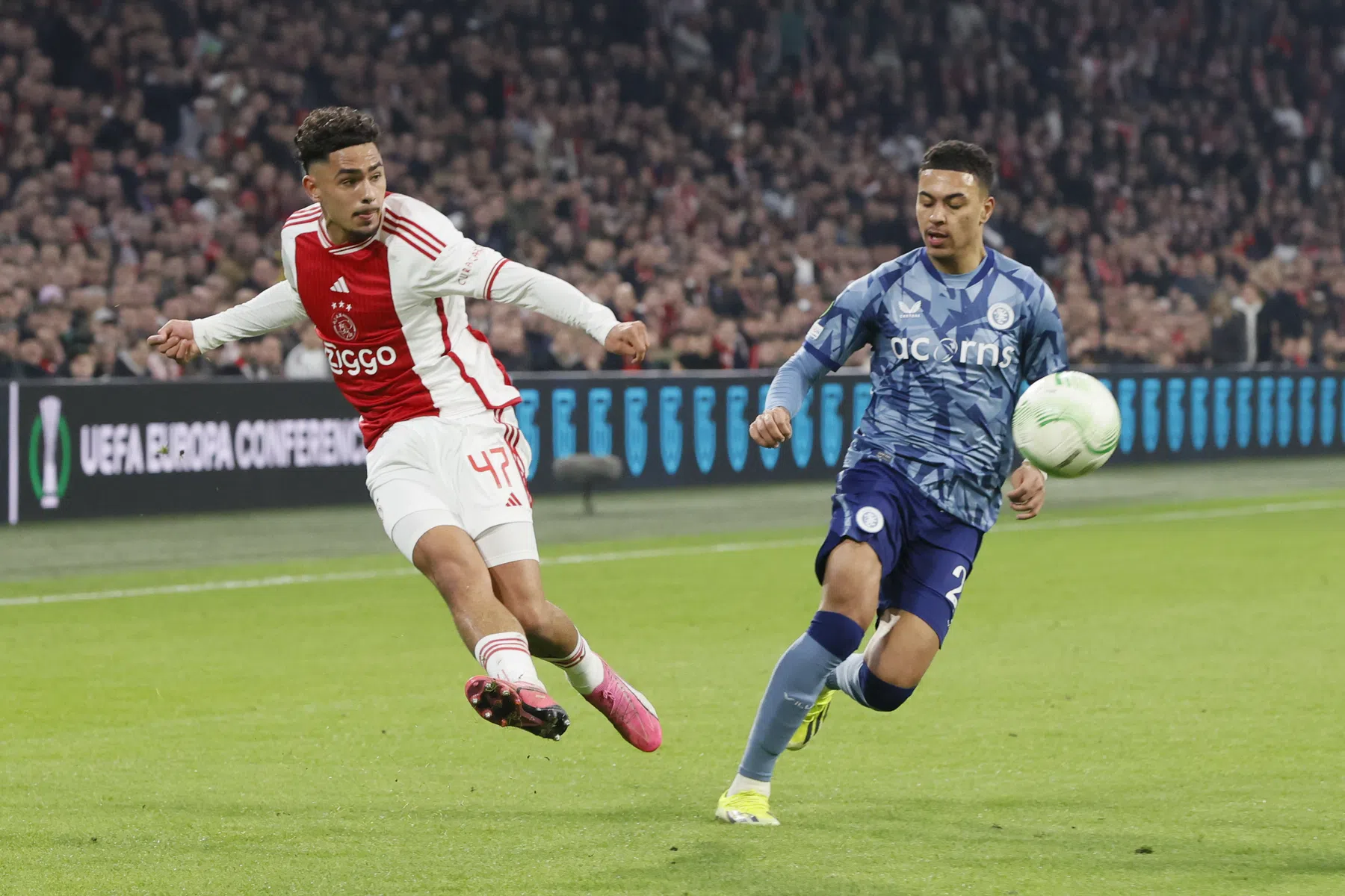 Ajax kreeg nooit vaker rood in Europa dan nu