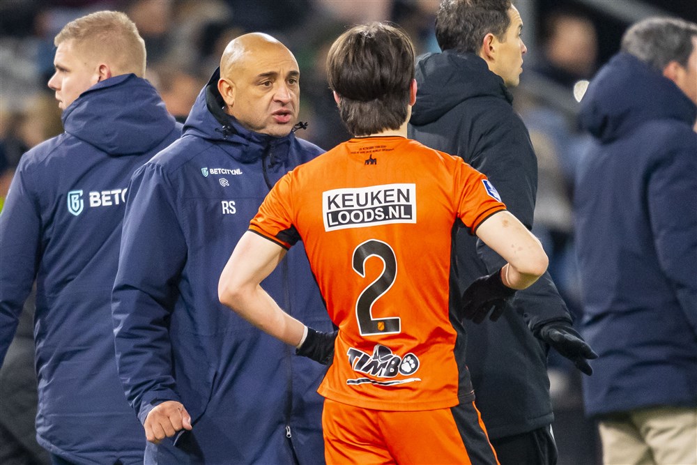 Mislukte trainerswissel bij zinkend Volendam