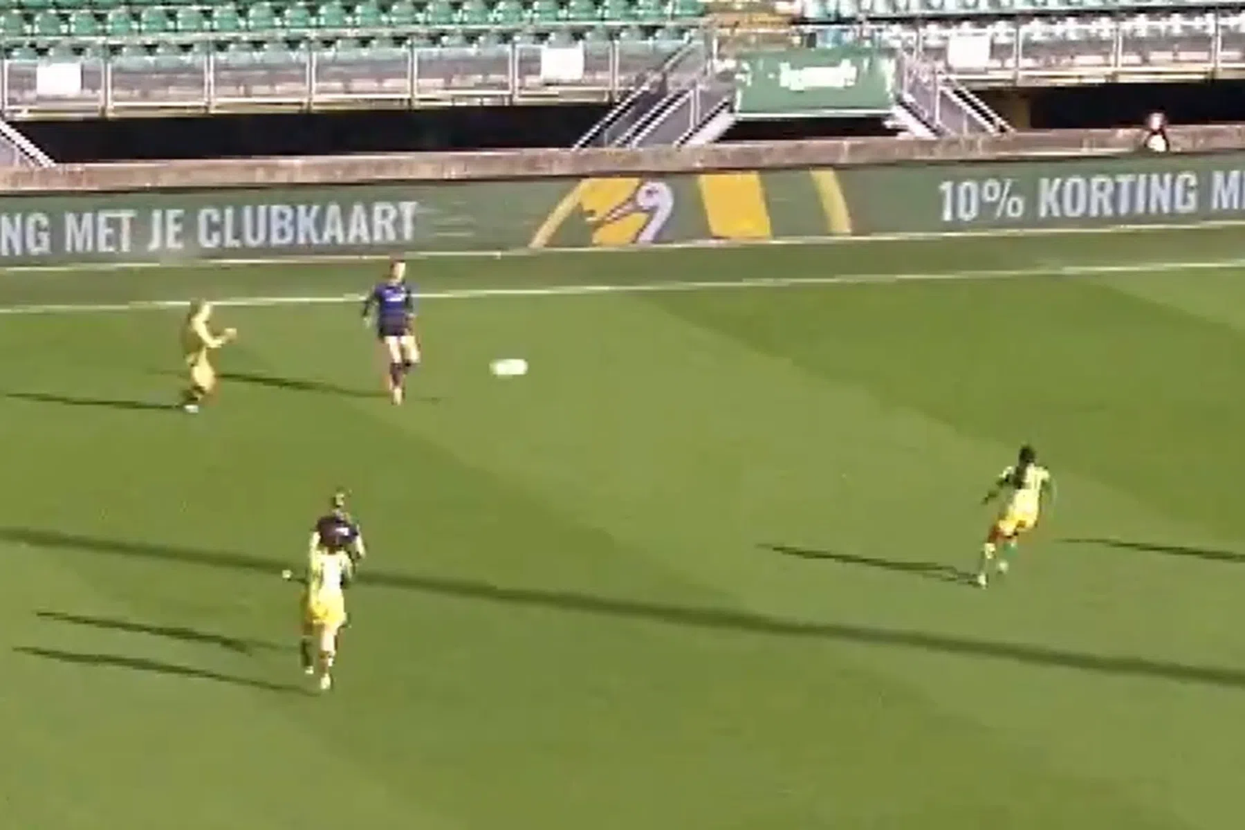 Merkwaardig eigen doelpunt in Vrouwen Eredivisie