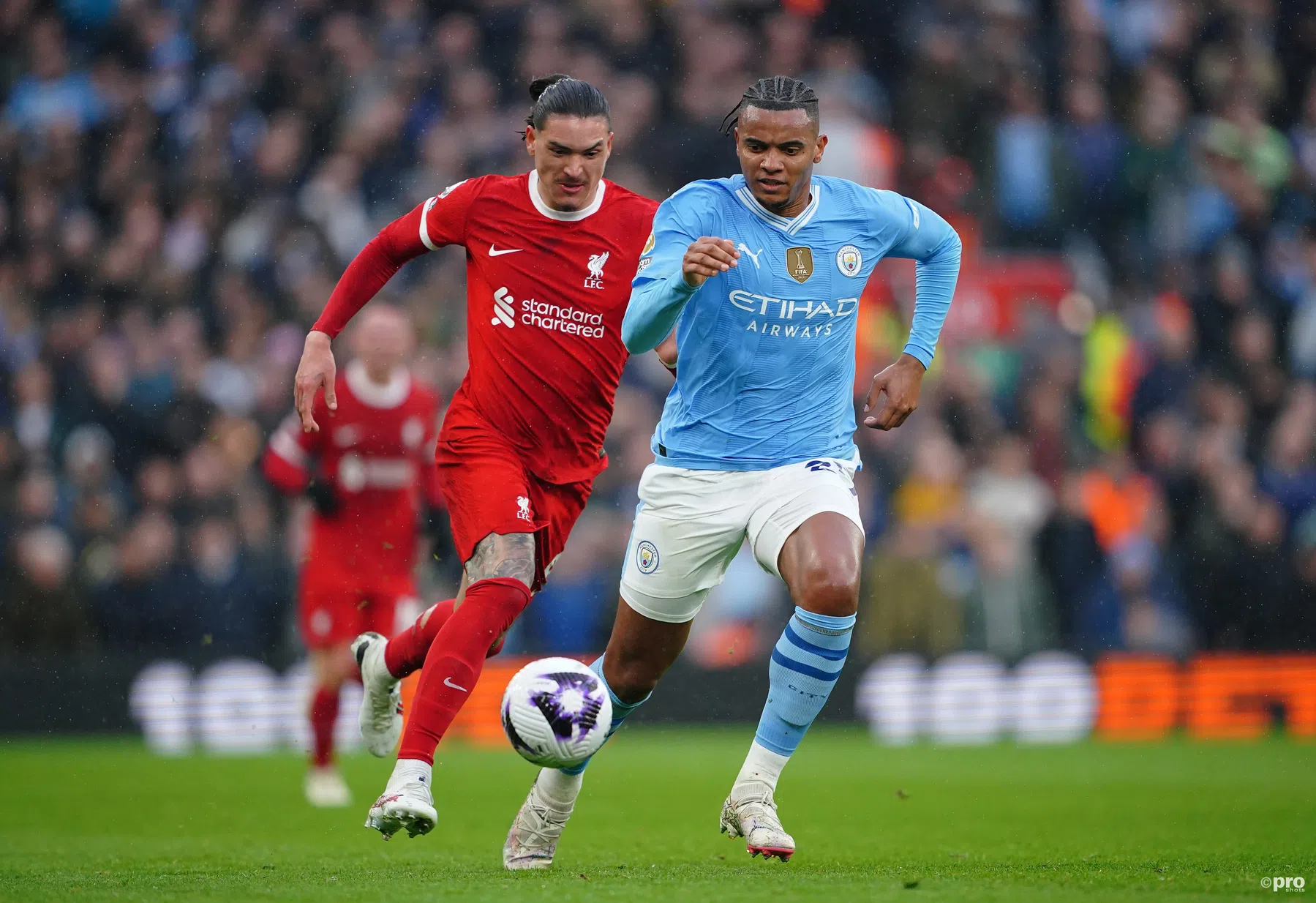 Titelstrijd naar kookpunt na meeslepende clash tussen Liverpool en City