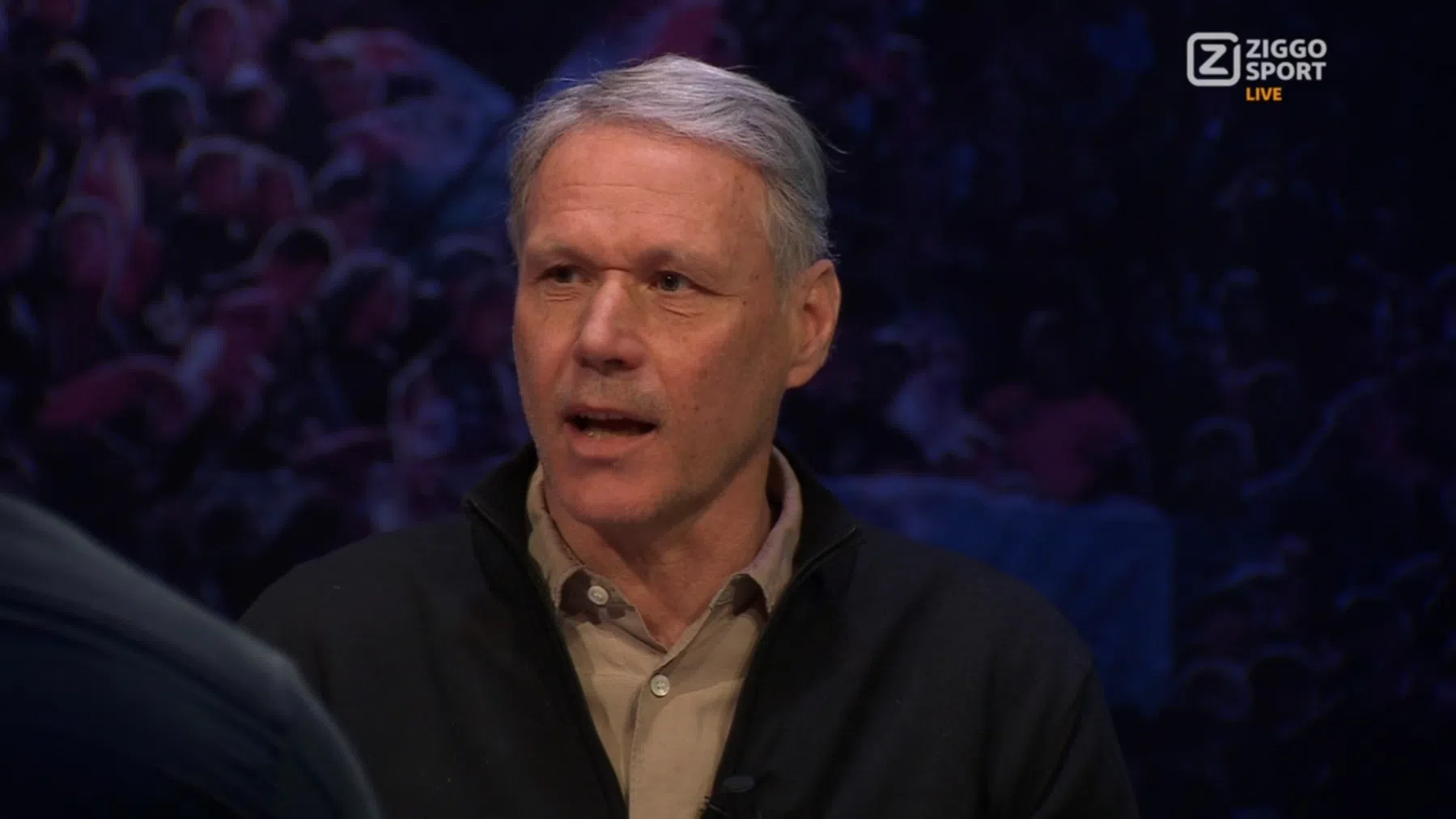 Van Basten verbaast zich over gebrek aan talent bij Ajax: 'De jeugd is oerslecht'