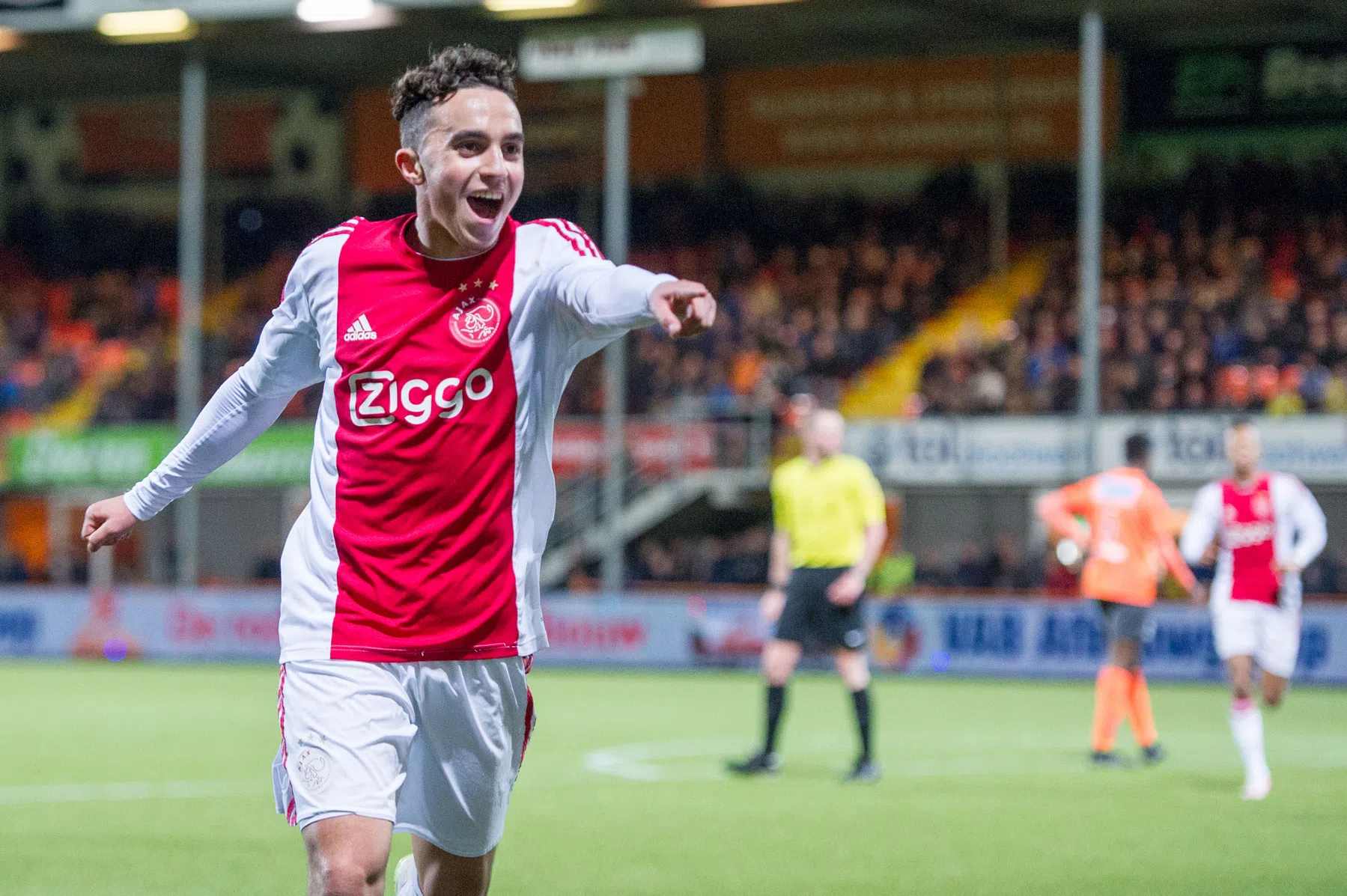 'Terugverlangen naar Cruijff, naar Nouri, naar superieur, geniaal dartelen'