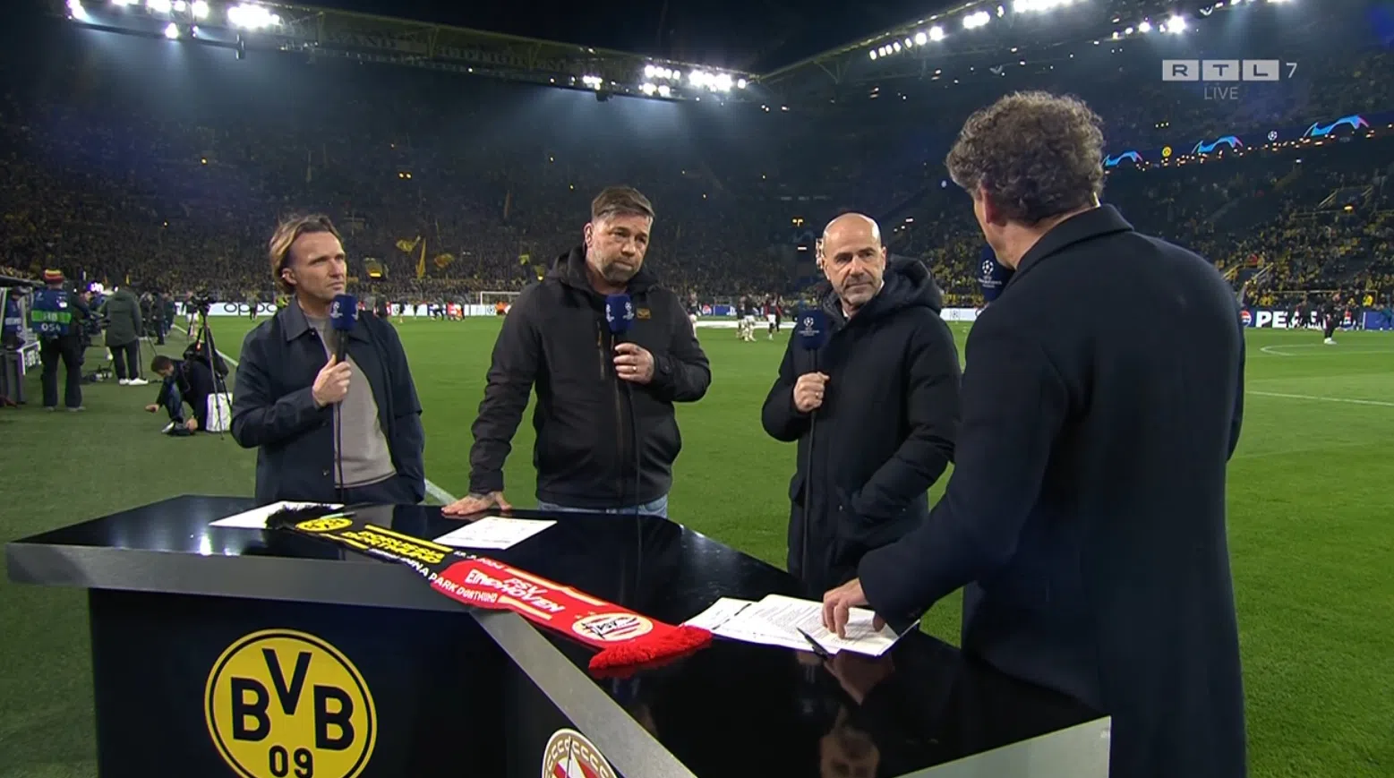Bosz verklapt wat hij tegen Borussia Dortmund wil zien op de linkerflank