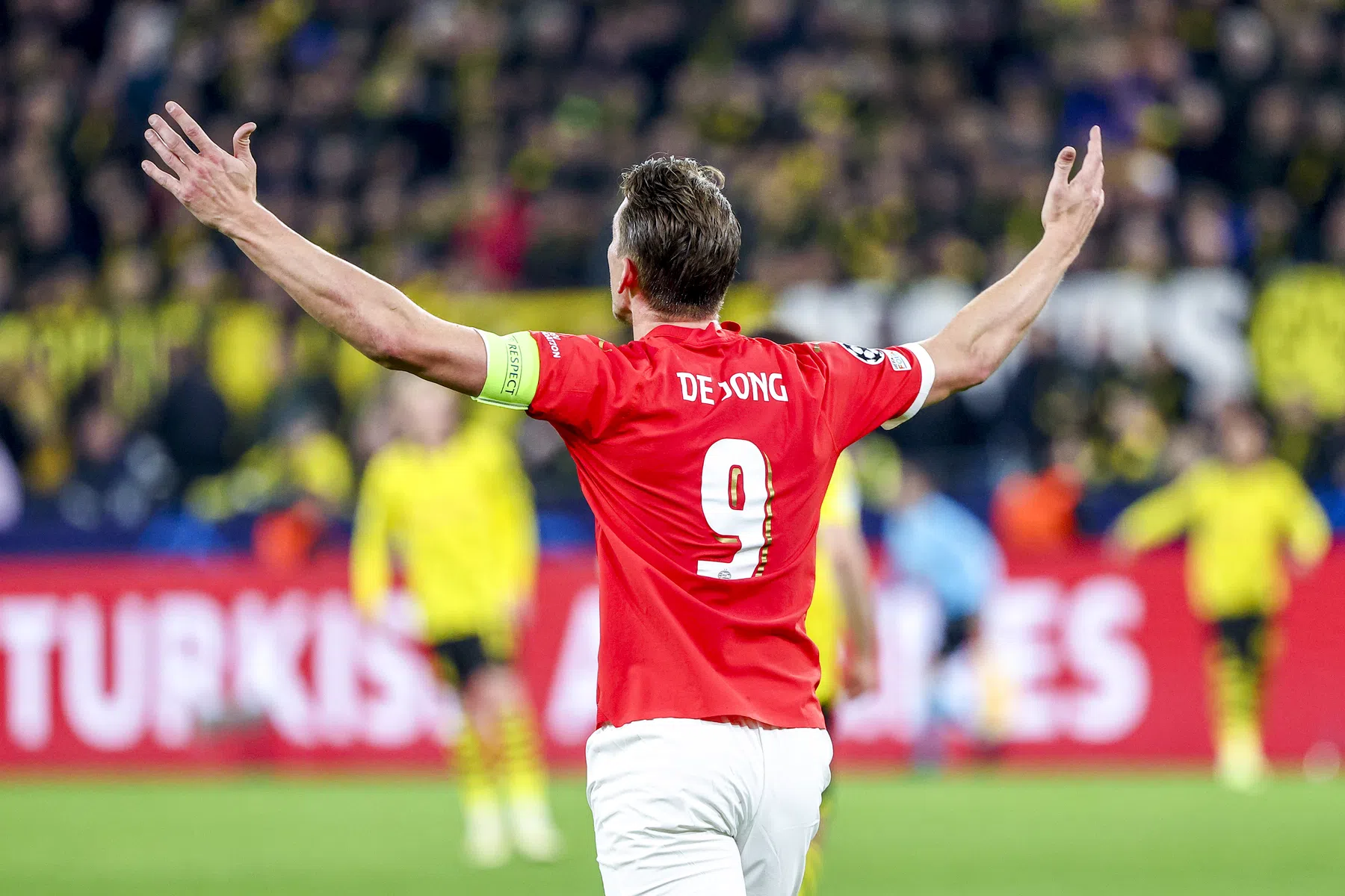 De Jong: 'Over twee wedstrijden was PSV zeker niet minder'
