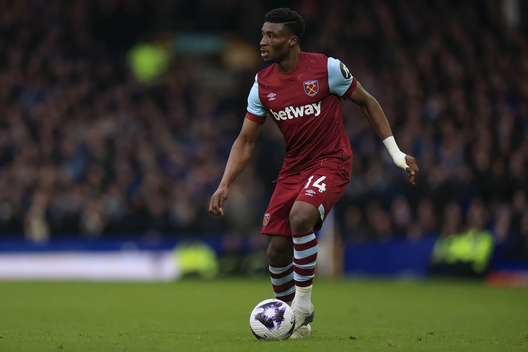 Weergaloze solo Kudus na domme kaart Alvarez, vervelende avond Dessers