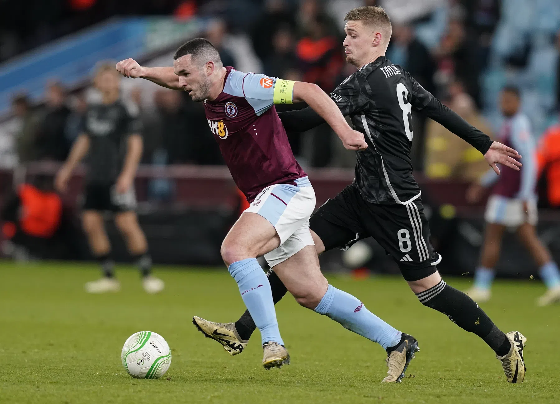 Aston Villa trots op reactie tegen Ajax: 'Een avond om nooit meer te vergeten'