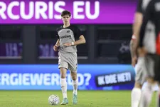 Thumbnail for article: Debutantenbal bij Jong Oranje, AZ mede door nieuw gezicht hofleverancier