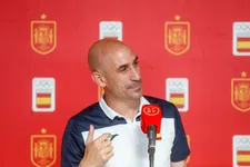 Thumbnail for article: 'Spaanse justitie vaardigt arrestatiebevel uit tegen Rubiales'