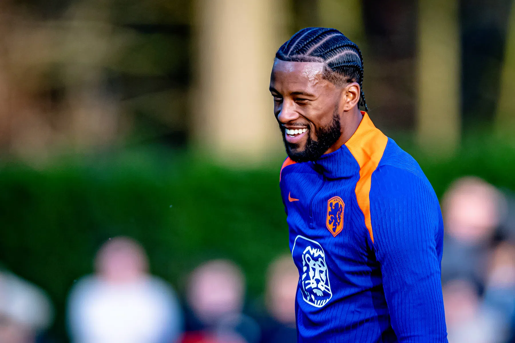 Koeman laat Wijnaldum starten en kiest ook voor Simons