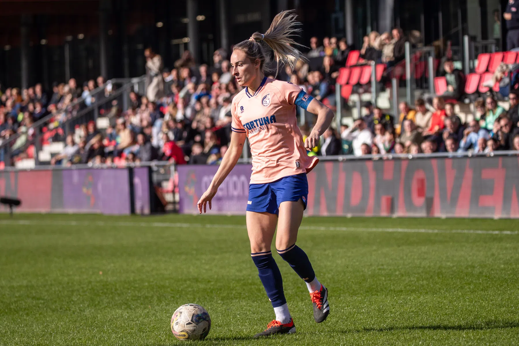 Wullaert schiet Telstar aan flarden: zeven goals zorgen voor nieuw record