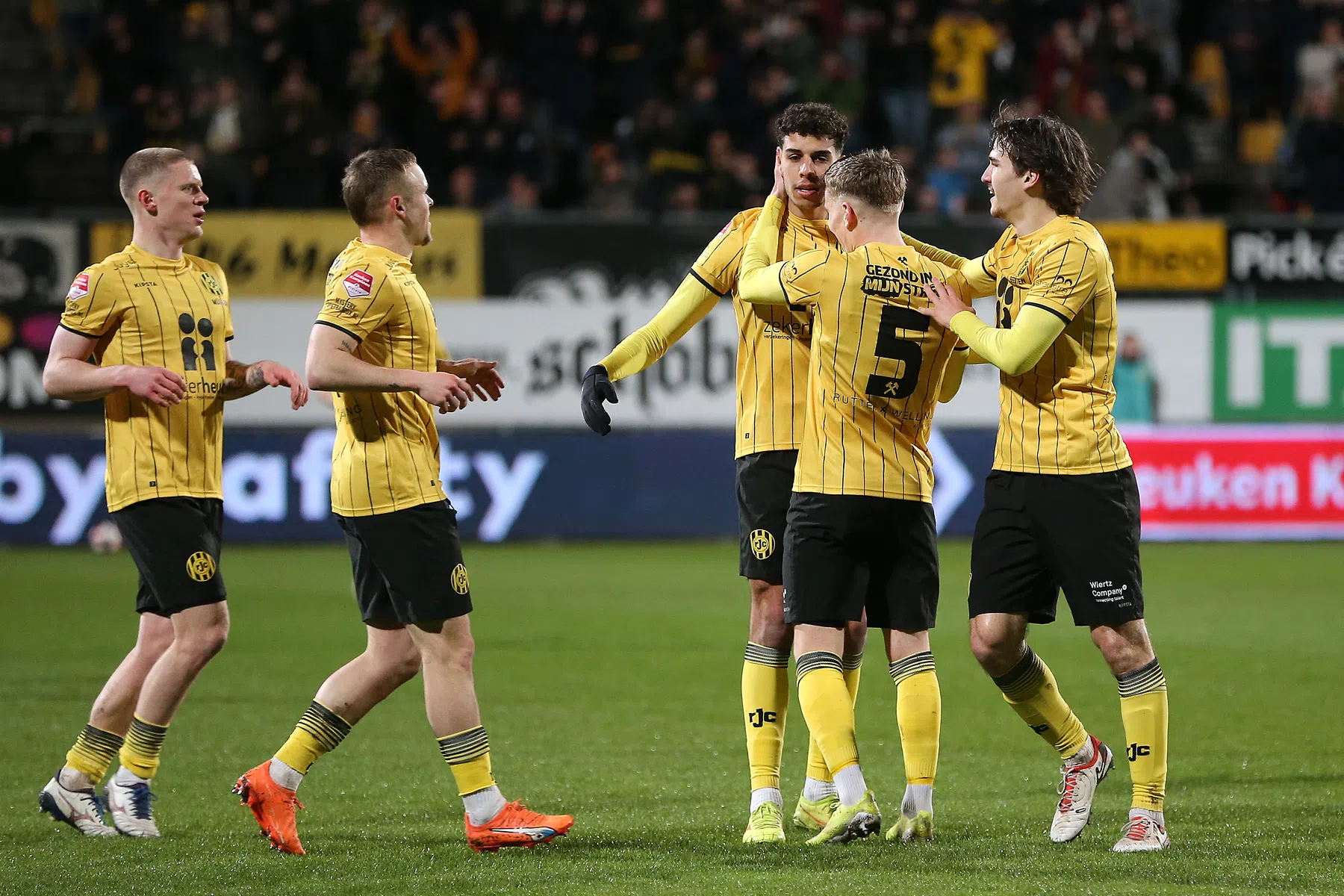 Roda JC slaat ook aanval van NAC af, Willem II vergroot het gat