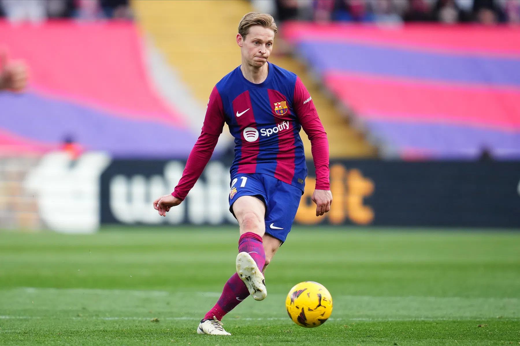 Laporta houdt hoop op nieuw contract De Jong en rekent op aanblijven Portugezen