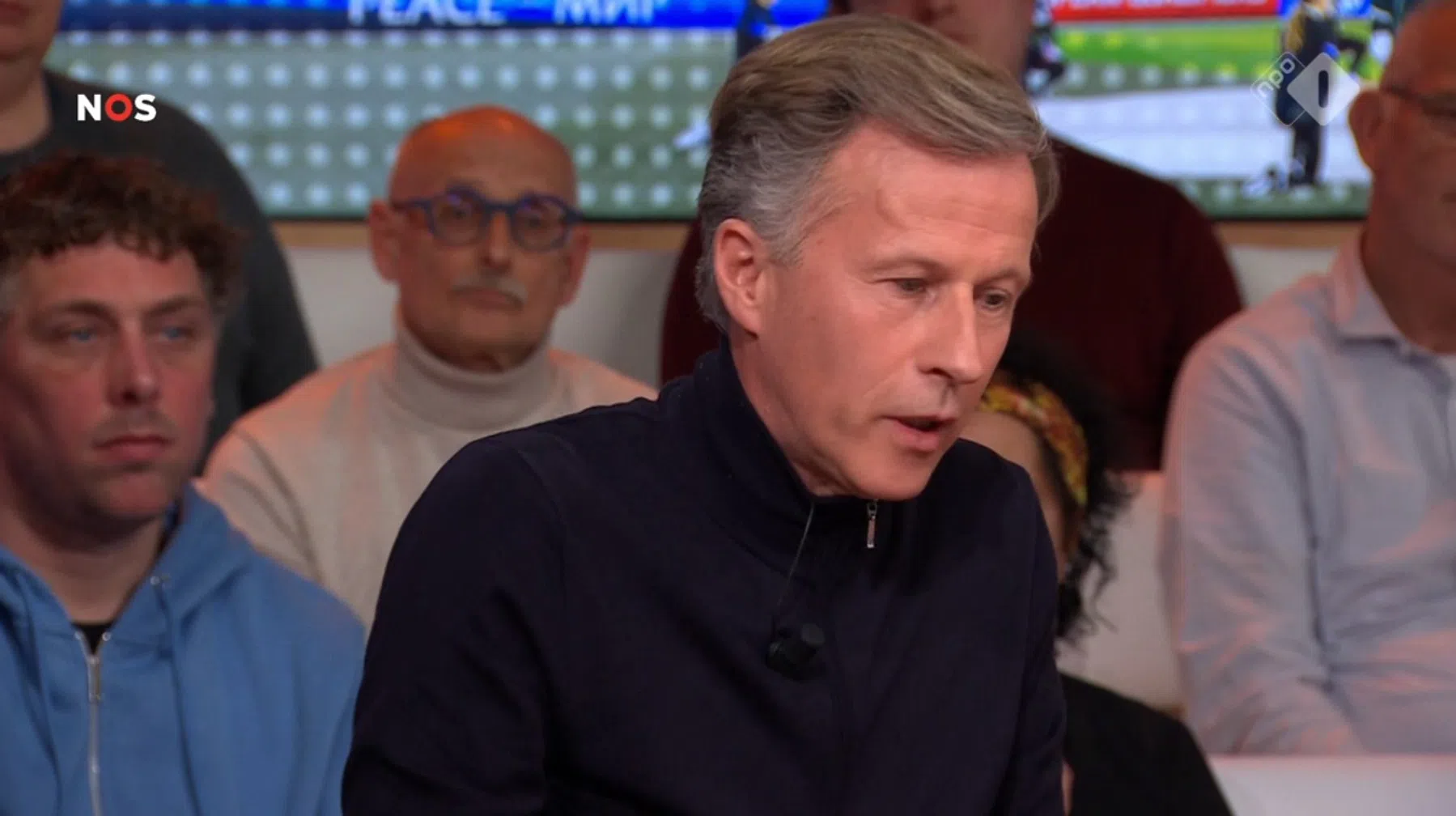 Jonker verbijsterd door EK-kwalificatieduel midden in zomerstop: 'Totale chaos'