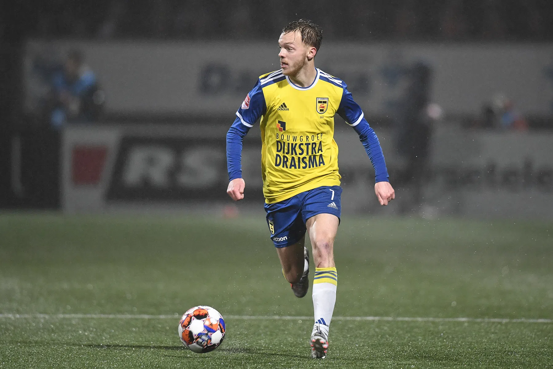 Boze Balk stapje dichter bij kaartenrecord met gele kaart nummer twaalf