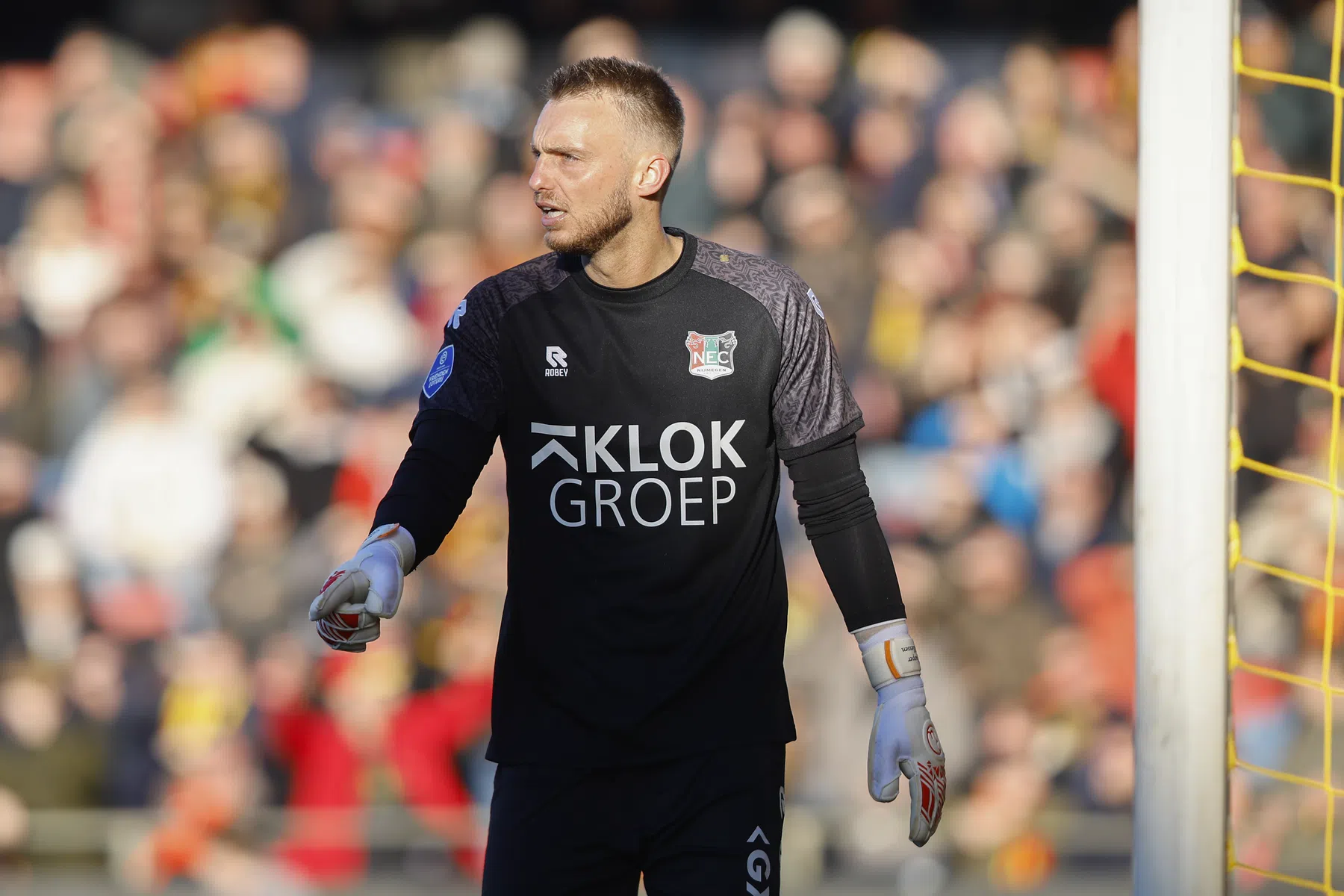 Cillessen pakt strafschop De Jong en houdt NEC op koers voor zege