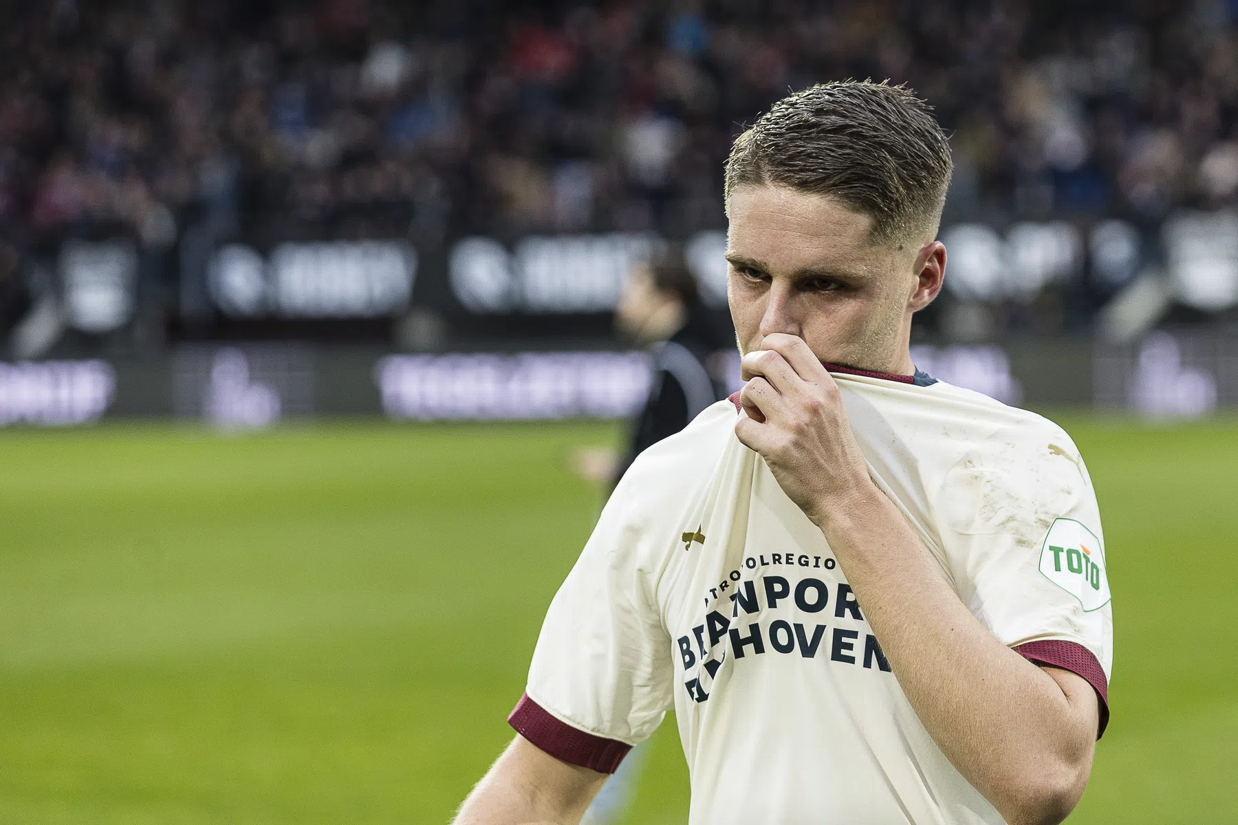 Veerman verbaasd over strafschop: 'Niet verwacht van Nijhuis'