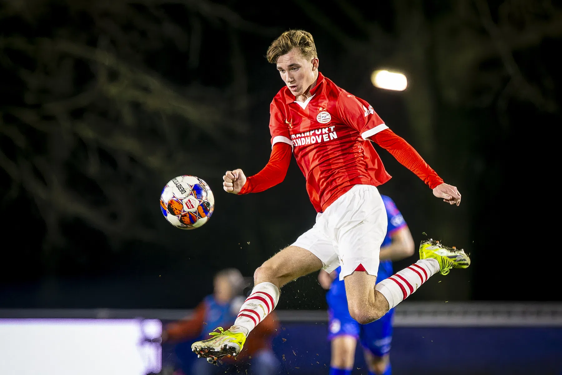 Dit zijn de cijfers achter de topnotering van PSV-talent Tygo Land