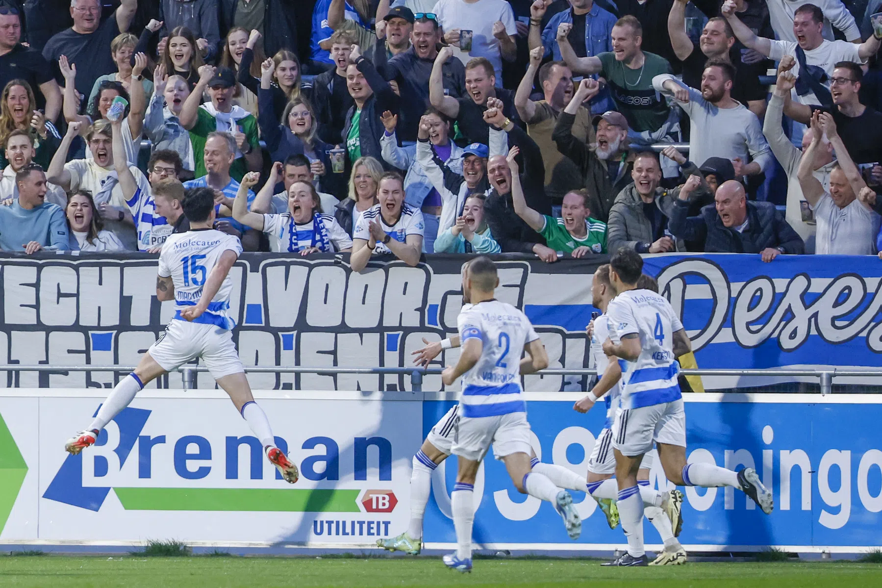 PEC verslaat dolend Excelsior en neemt weer afstand van degradatiezone