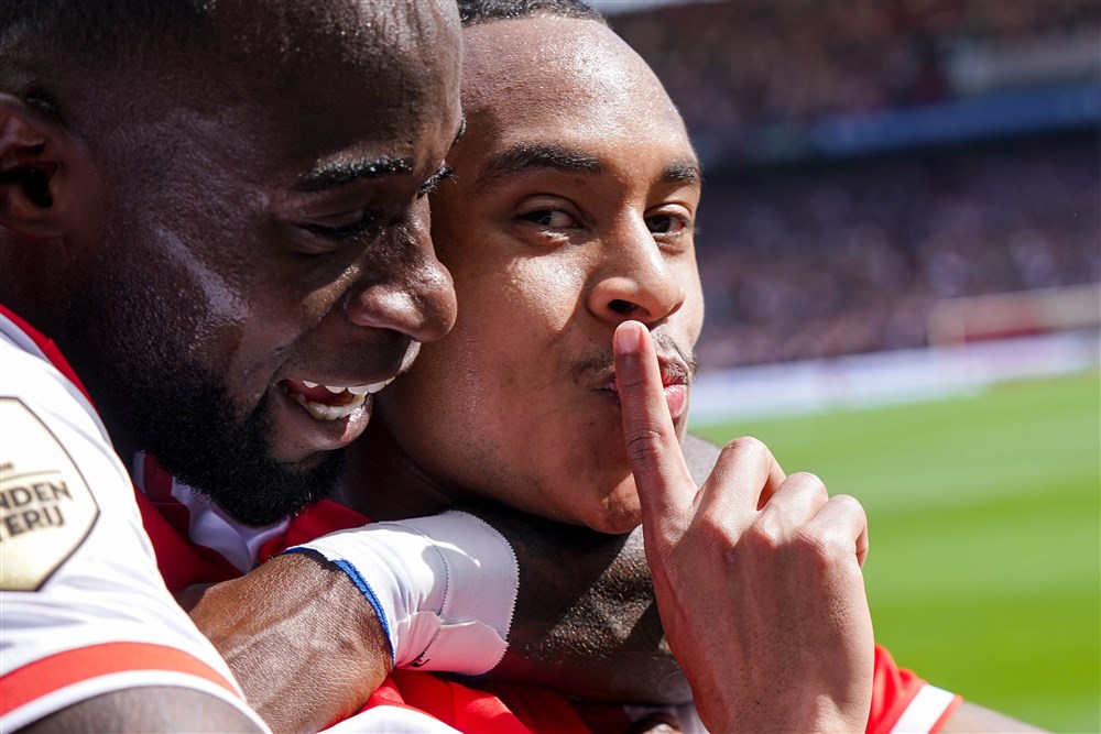 Rondje Eredivisie: 'Ajax kwam met 6-0 nog goed weg tegen Feyenoord'