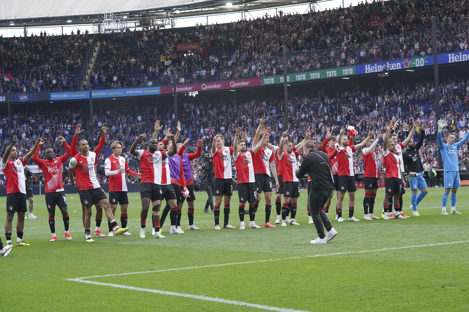 Elftal van de Week: liefst zeven Feyenoorders en uitblinker van Volendam