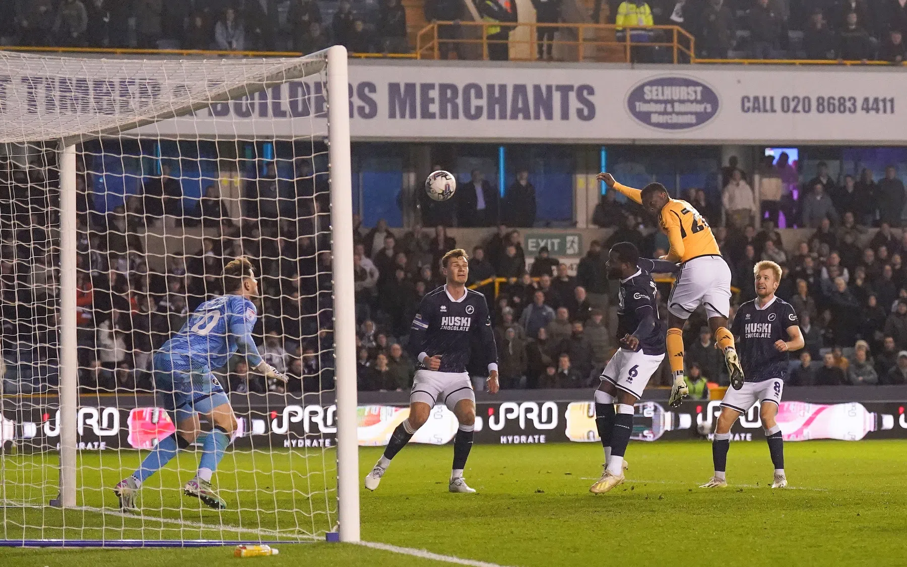 Leicester City gooit koppositie te grabbel, Leeds United wint weer niet