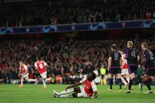 Thumbnail for article: Arsenal gedupeerd door VAR Van Boekel? 'Ik vind dit een 100 procent penalty'