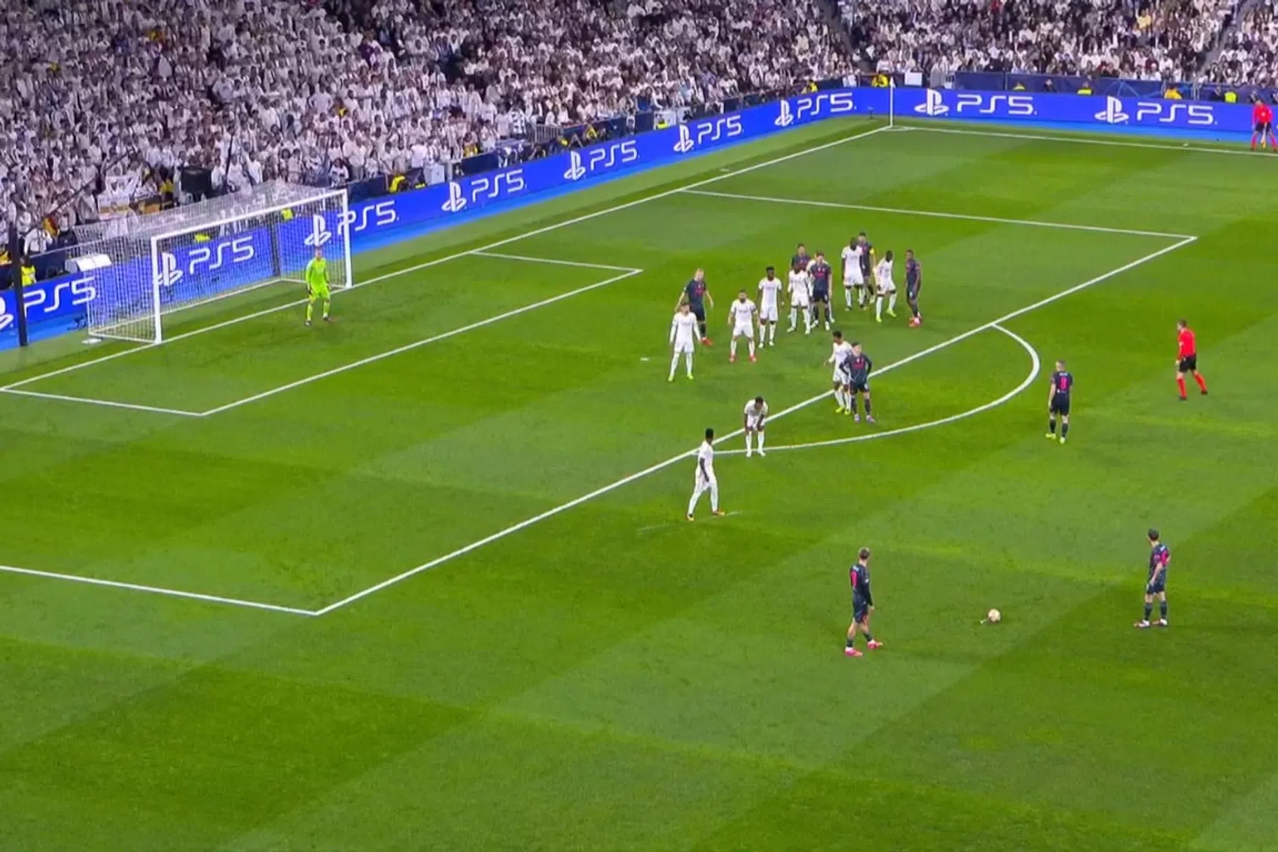 Lunin gaat in de fout: Man City na 108 (!) seconden op voorsprong