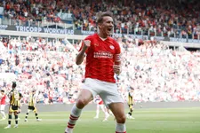 Thumbnail for article: Deze statistieken laten zien dat De Jong bezig is aan zijn beste seizoen ooit