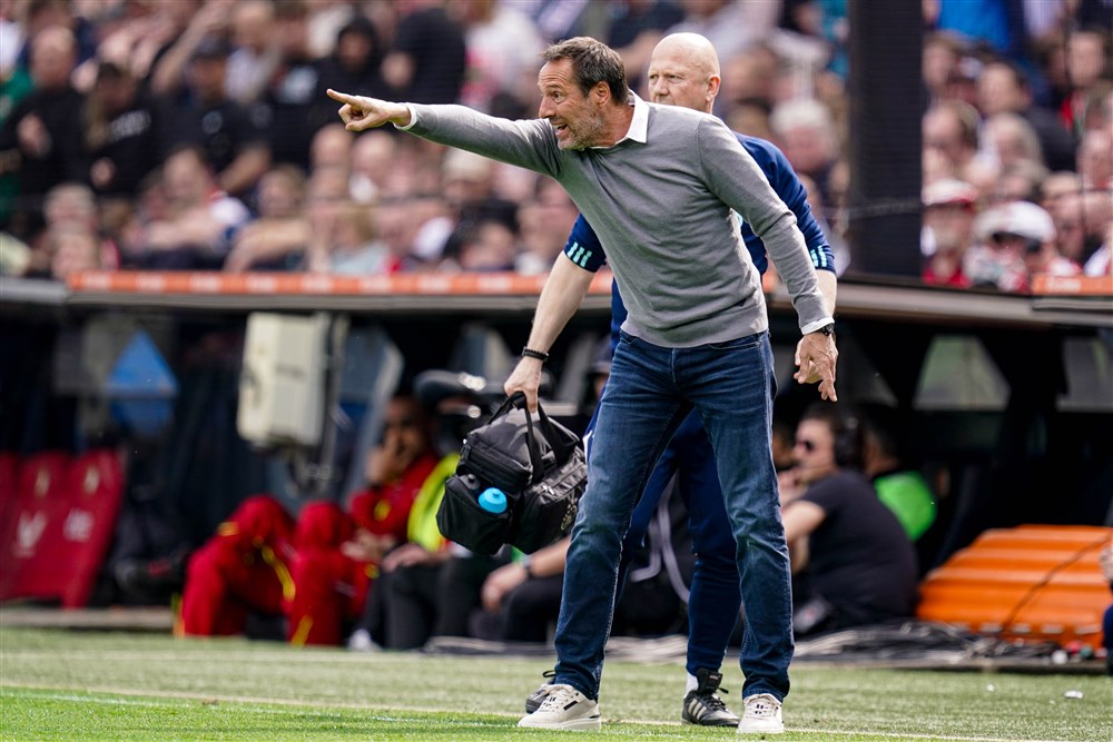Aan deze vijf aanknopingspunten houdt John van 't Schip zich vast bij Ajax