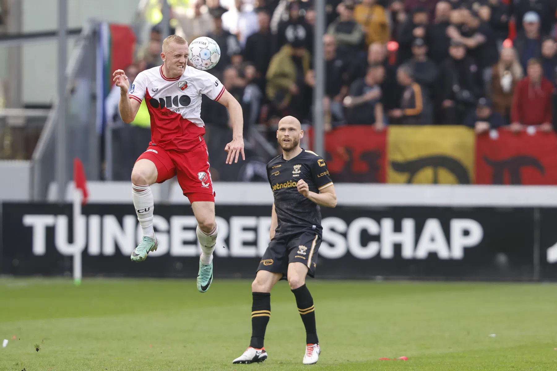 FC Utrecht mag nog dromen van plek vijf na extreem late zege