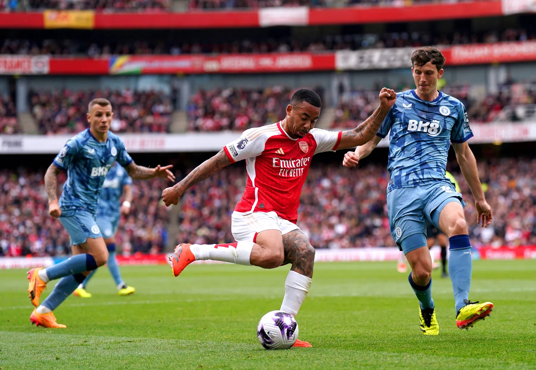 Uitgerekend oude bekende Emery zit Arsenal flink dwars in titelstrijd