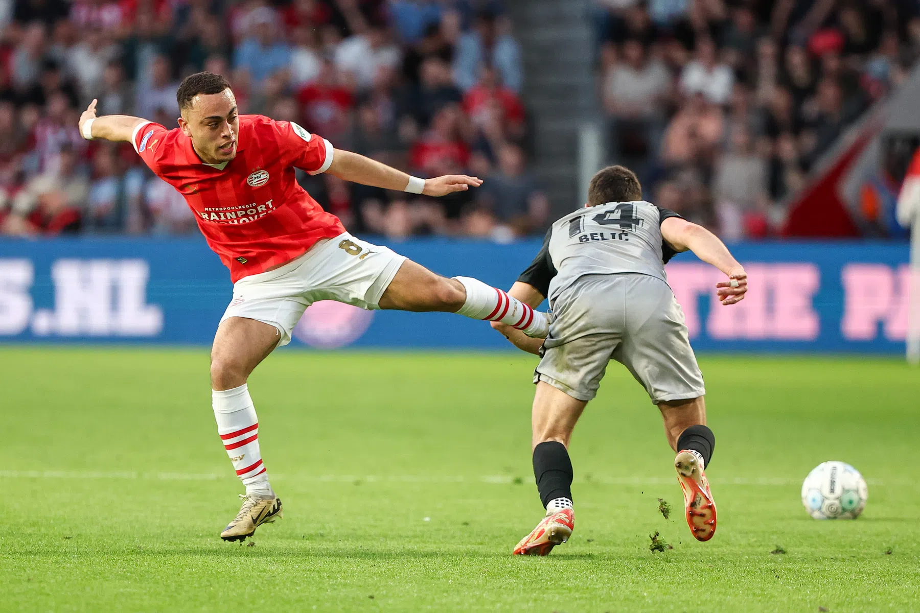 Analytici bespreken toekomst Dest: 'Ik vind hem te goed voor de Eredivisie'