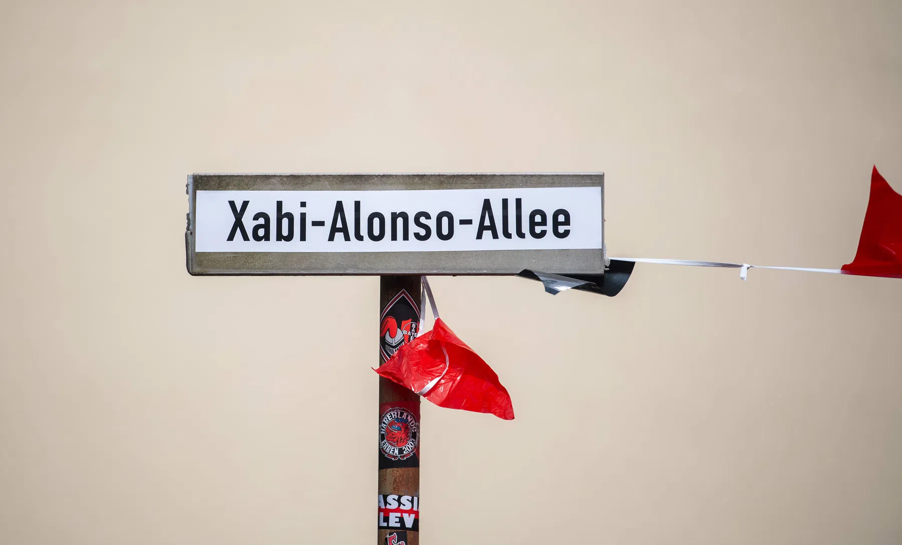 Voorlopig geen Xabi-Alonso-Allee, succescoach mogelijk wél ereburger